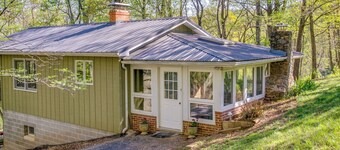 Shenandoah National Park: Cabin w/ Patio!