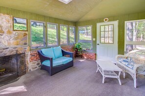 House (1 Bedroom) | Interior