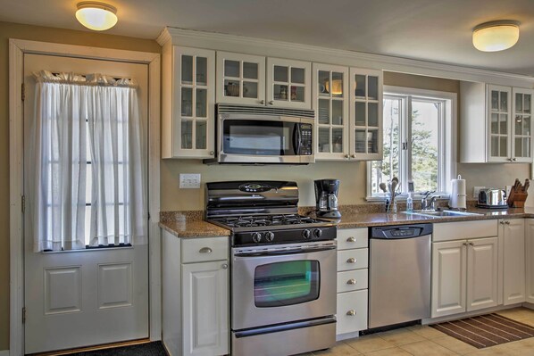 Apartment (1 Bedroom) | Interior