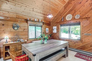 Interior - Mars Hill Cabin w/ Pool Table ~ 2 Mi to Wolf Ridge (Mars Hill)