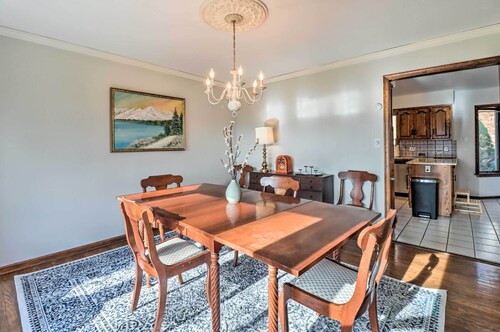 Spacious Columbia Home ~ 9 Mi to Water Gap!