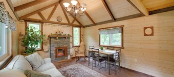 Tranquil Creekside Cabin in Dutch Country!