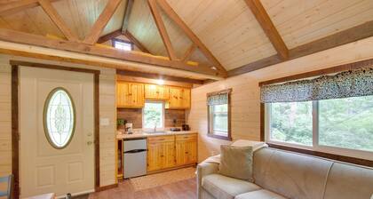Tranquil Creekside Cabin in Dutch Country!