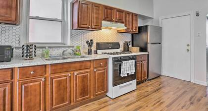 Updated Bayonne Townhome ~ 11 Mi to Nyc!