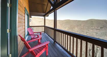 Waynesville Vacation Rental w/ Mountain Views!