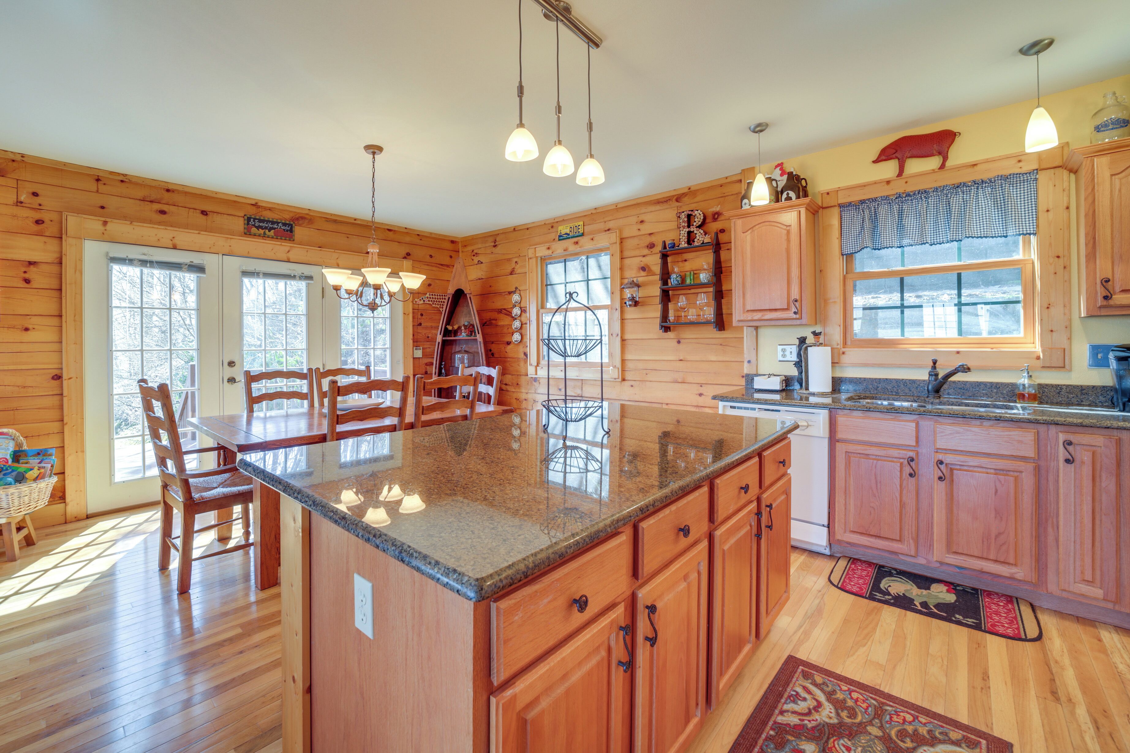 Waynesville Vacation Rental w/ Mountain Views!