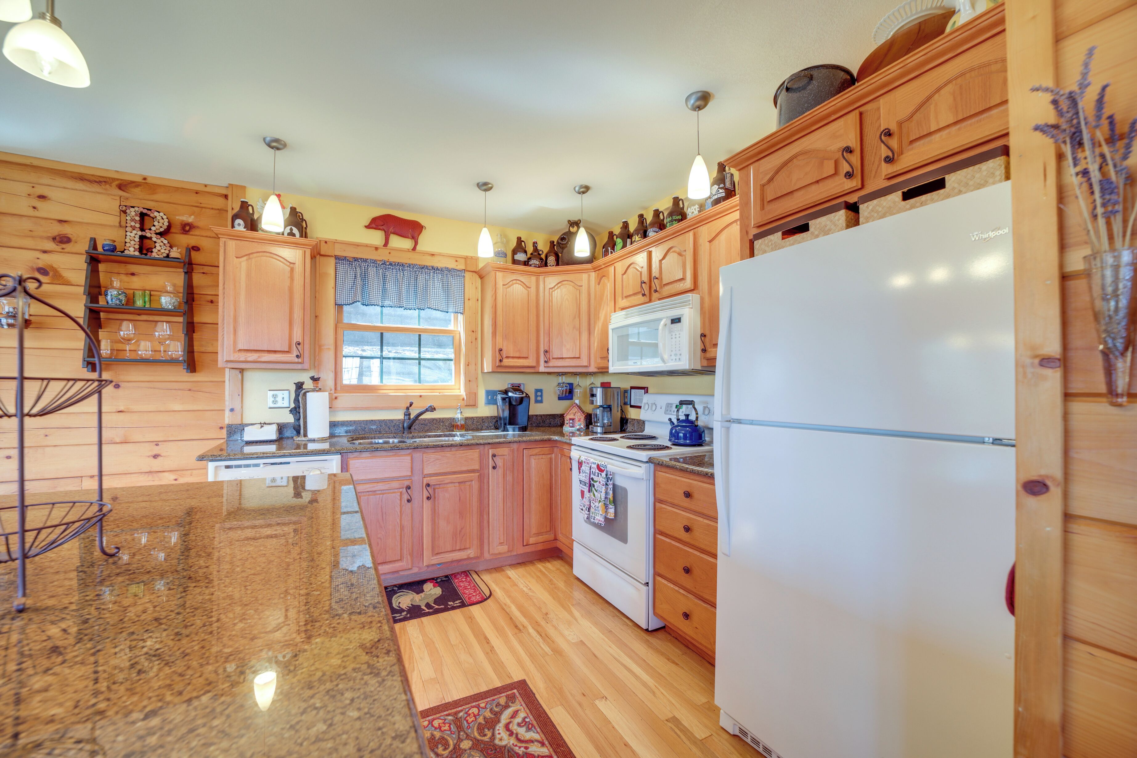 House (4 Bedrooms) | Interior