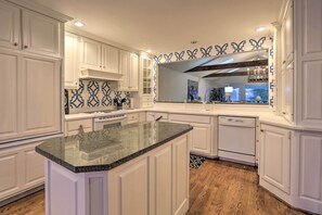 獨棟房屋 (3 Bedrooms) | 私人廚房 | 微波爐、烤箱、爐台、洗碗機