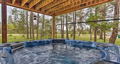 Sprawling Fraser Cabin w/ Private Hot Tub & Deck!