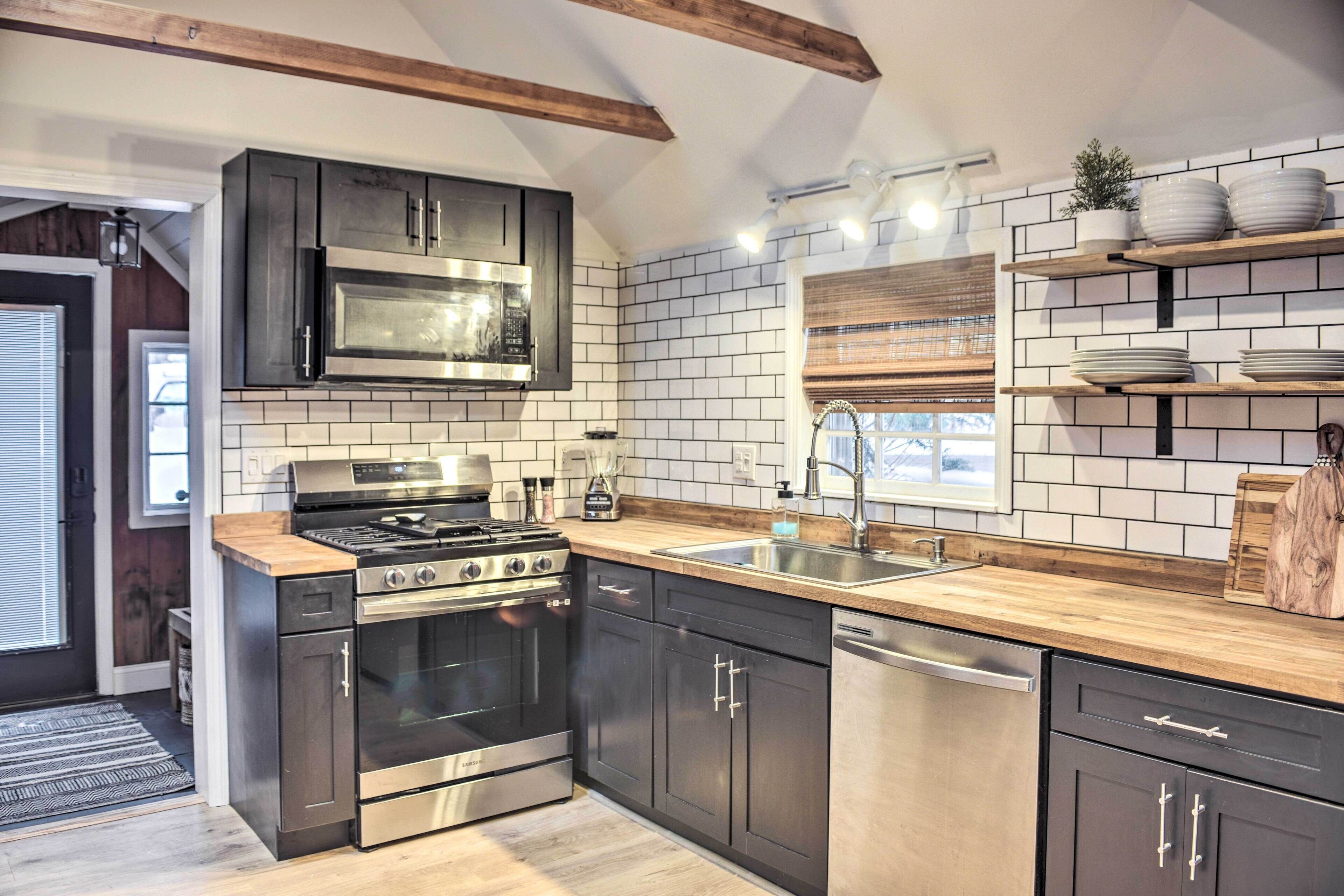 White Mountains Home: 3 Mi to Attitash Mountain!