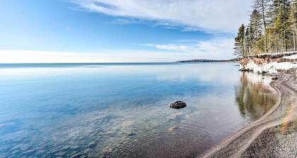 Waterfront Cabin on Lake Superior w/ Fire Pit