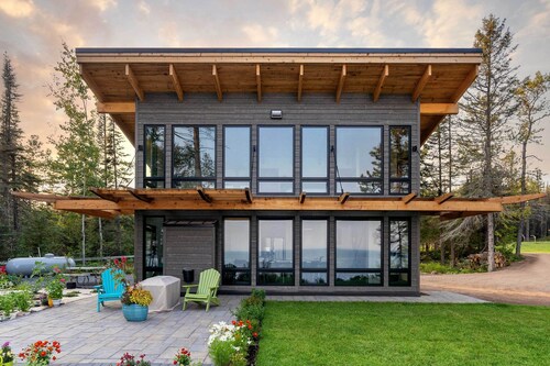 Office & Fire Pit: Waterfront Lake Superior Cabin!