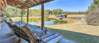 Unique Loft Cabin: Fire Pit & Fishing Access!