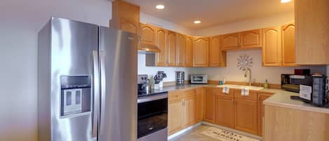 House (2 Bedrooms) | Interior