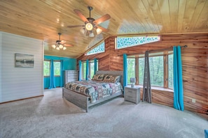 House (3 Bedrooms) | 3 bedrooms, bed sheets - Secluded, Mountaintop Getaway w/ Fire Pit! (Clyde)