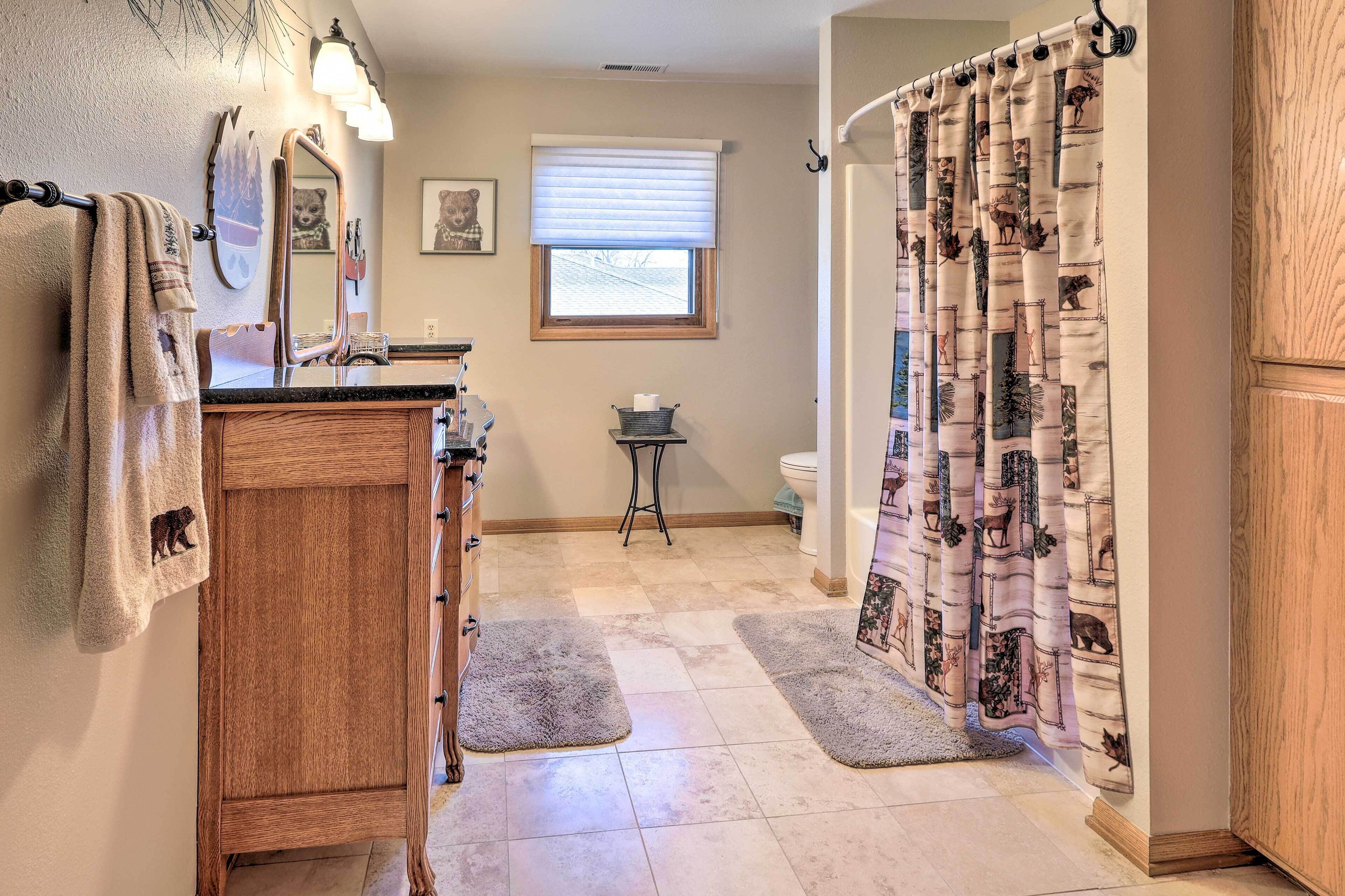 Welcoming Cañon City Abode - Walk to River!