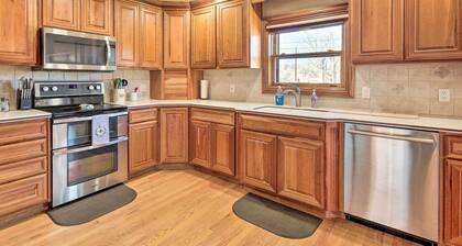 Welcoming Cañon City Abode - Walk to River!