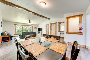 House (3 Bedrooms) | Interior - 33 Mi to Yosemite: Secluded Mariposa Retreat! (Mariposa)