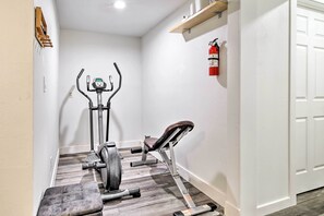 Fitness facility - Renton Escape ~ 16 Mi to Downtown Seattle! (Renton)