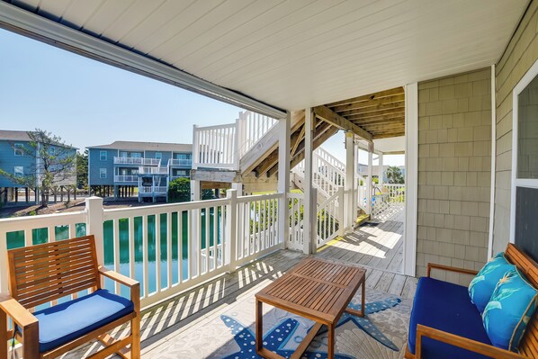 Apartment (3 Bedrooms) | Interior - Sunny Condo - Private Ocean Isle Beach Access! (Ocean Isle Beach)