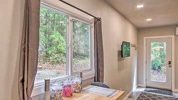 Apartment (0 Bedroom) | Interior