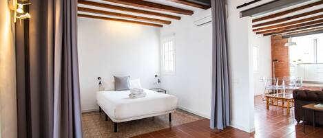 1 chambre, Wi-Fi gratuit, draps fournis