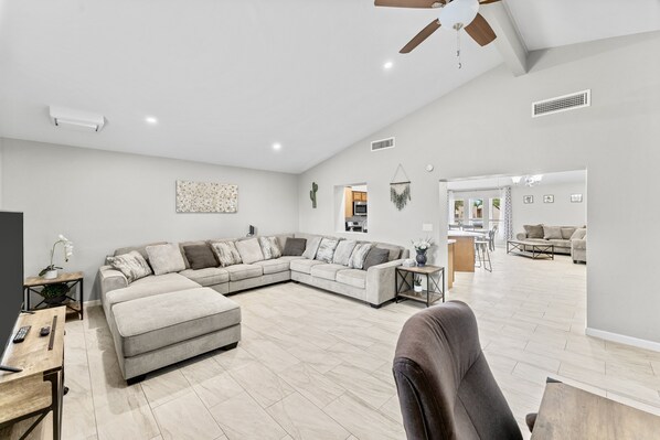 Smart TV - Spacious & Private Sierra Vista Retreat with Pool! (Sierra Vista)