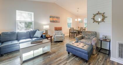 Walk to Beach & Family Fun! Emerald Isle Home