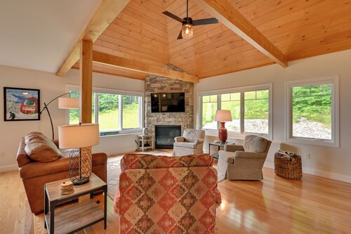 Ski In & Out! Black Mountain Resort Townhome