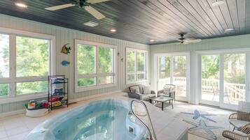 Rumah (5 Bedrooms) | Bagian depan properti