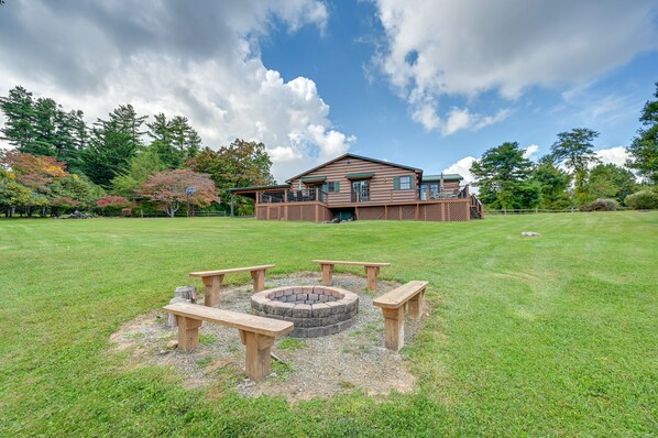 Interior - Blue Ridge Parkway House w/ Mountain Scenery! (Glade Valley)