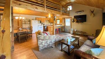 House (2 Bedrooms) | Interior