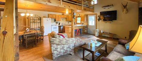 House (2 Bedrooms) | Interior