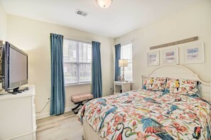 Apartment (3 Bedrooms) | Interior - Calabash Condo w/ Patio + Golf Course Views! (Calabash)