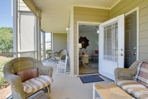 Apartment (3 Bedrooms) | Interior - Calabash Condo w/ Patio + Golf Course Views! (Calabash)