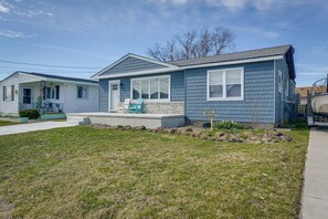 Interior - Brigantine Beach Home w/ Outdoor Shower & Grill! (Brigantine)