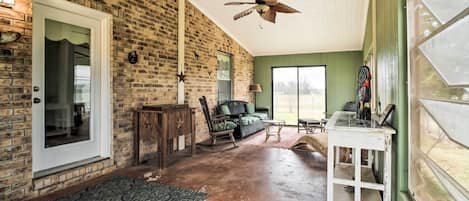 Cottage (2 Bedrooms) | Interior