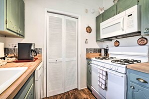 Cottage (2 Bedrooms) | Interior