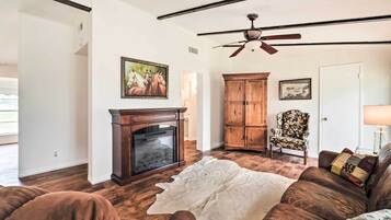 Cottage (2 Bedrooms) | Interior