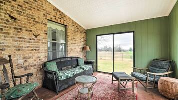 Cottage (2 Bedrooms) | Interior