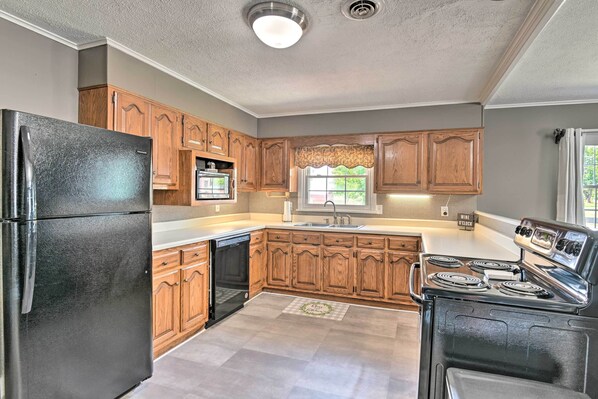 House (2 Bedrooms) | Interior