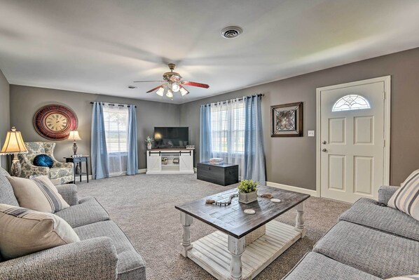 House (2 Bedrooms) | Interior