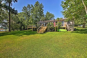 House (2 Bedrooms) | Interior - Dock & Lake Access: Tranquil Home in Hot Springs (Hot Springs)