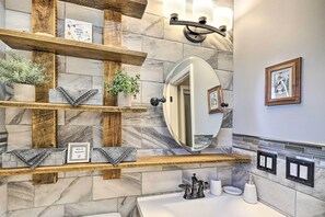 Nhà (2 Bedrooms) | Nội thất