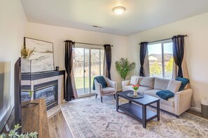 House (3 Bedrooms) | Front of property
