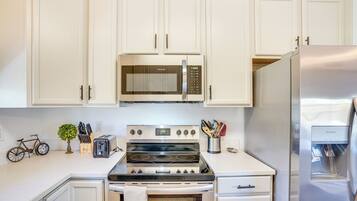 Talo (3 Bedrooms) | Sisätilat