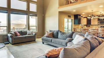 Maison (Multiple Bedrooms) | Intérieur