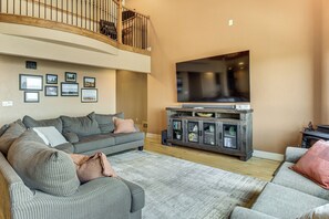 Rumah (Multiple Bedrooms) | Interior