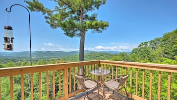 Apartment (2 Bedrooms) | Front of property