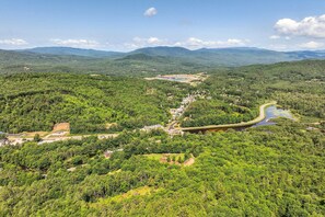 Interior - Mountain-view Campton Retreat ~ 3 Mi to Ski Slopes (Campton)